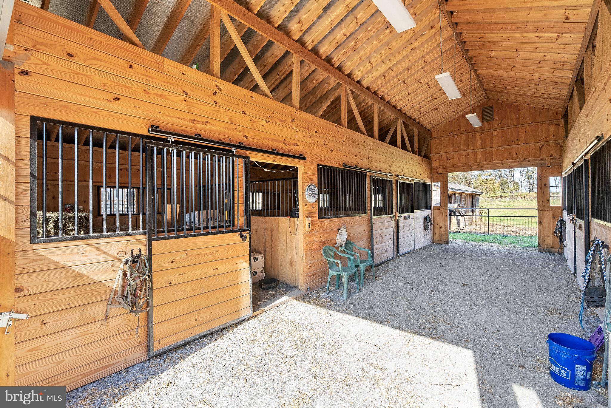 38834 Eudora Lane Hamilton, VA 20158 - Photo 66 of 98 5 stall barn built in 2023