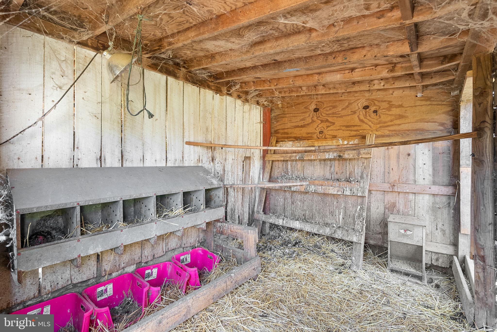 38834 Eudora Lane Hamilton, VA 20158 - Photo 69 of 98 Chicken coop