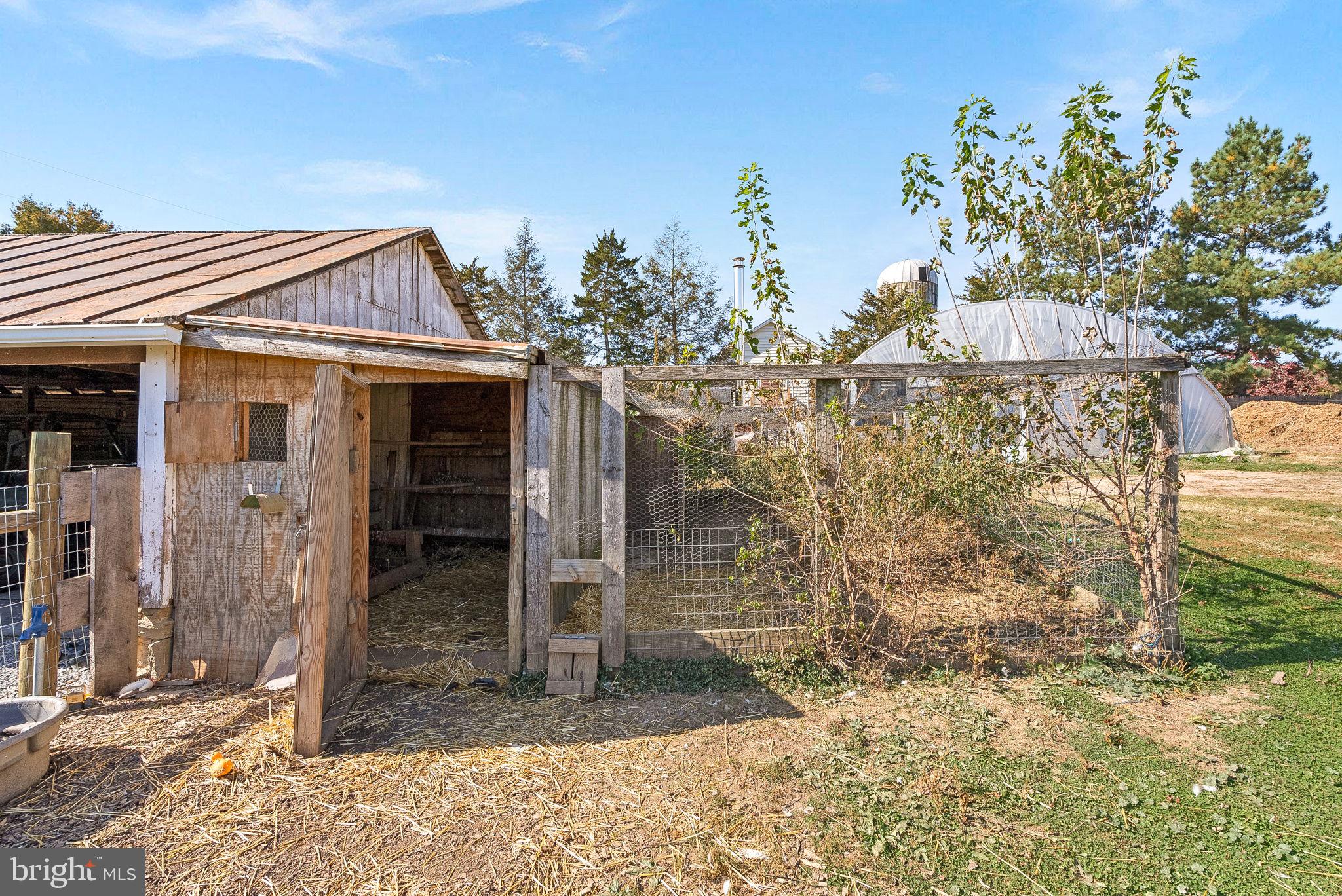 38834 Eudora Lane Hamilton, VA 20158 - Photo 70 of 98 Chicken coop