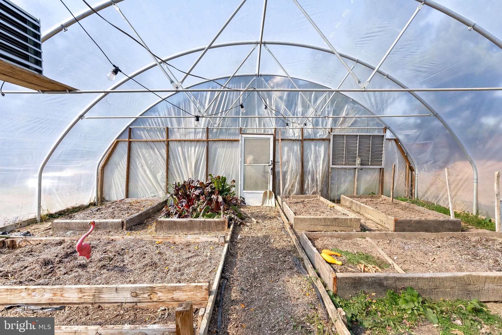 38834 Eudora Lane Hamilton, VA 20158 - Photo 71 of 98 Greenhouse