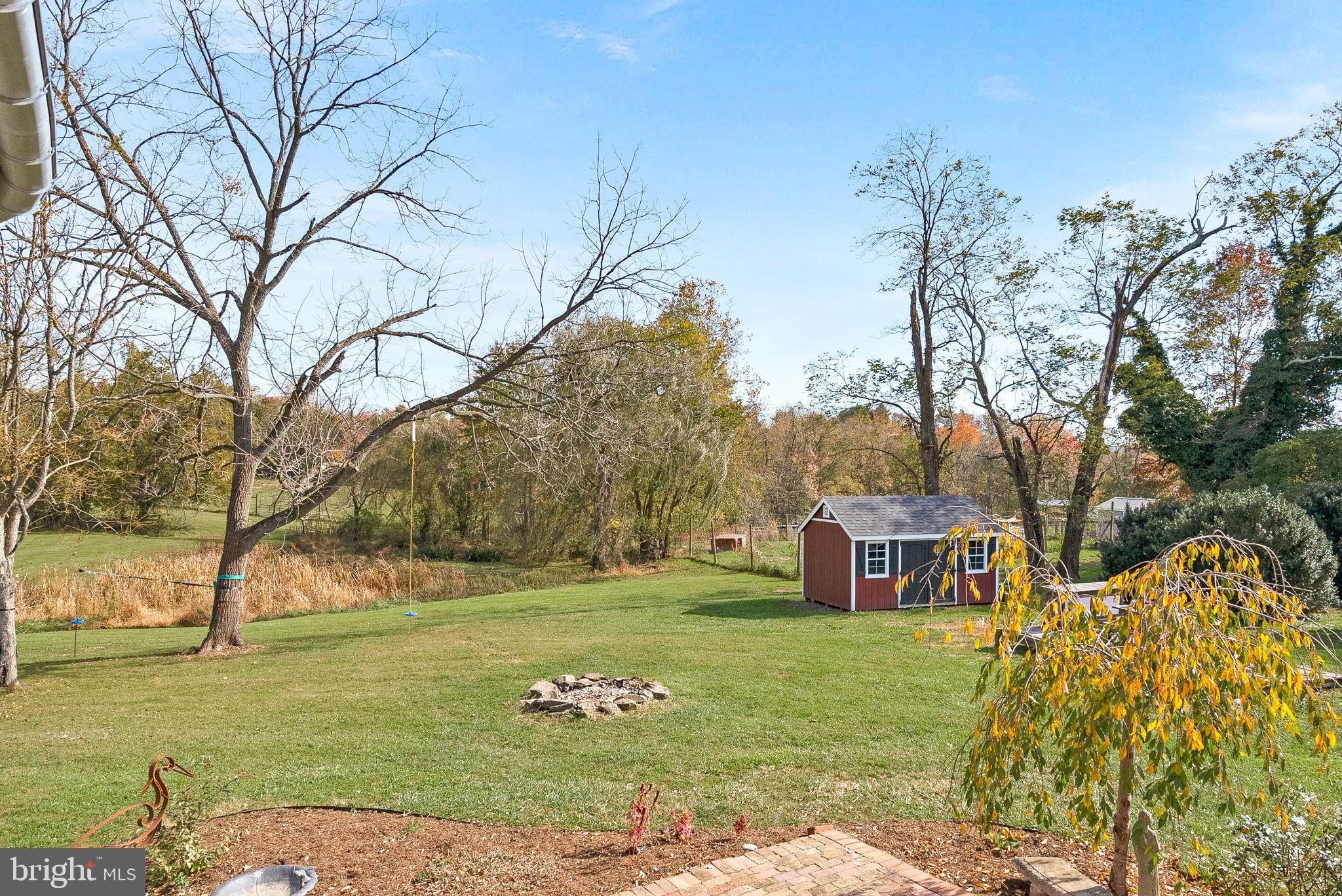 38834 Eudora Lane Hamilton, VA 20158 - Photo 75 of 98 Porch view to shed
