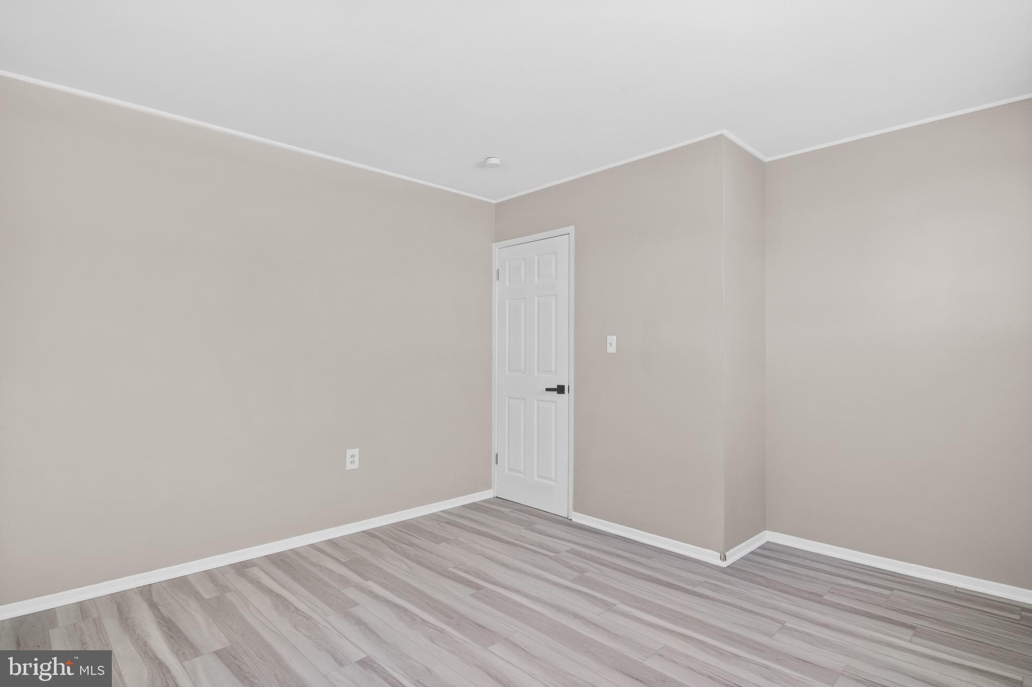 23 Gardenia Road Levittown, PA 19057 - Photo 18 of 34