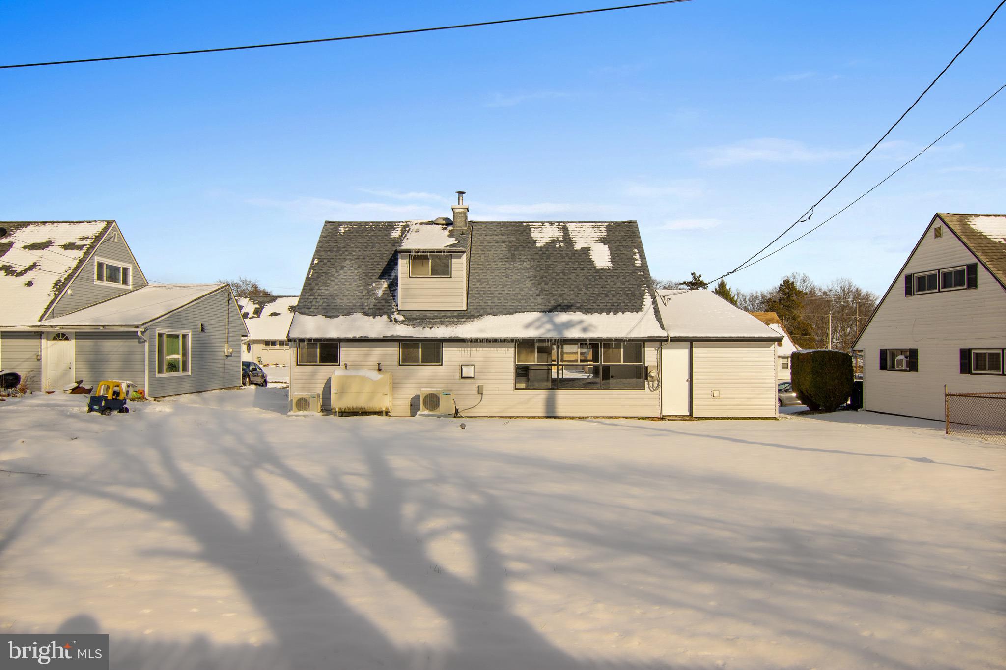 23 Gardenia Road Levittown, PA 19057 - Photo 33 of 34