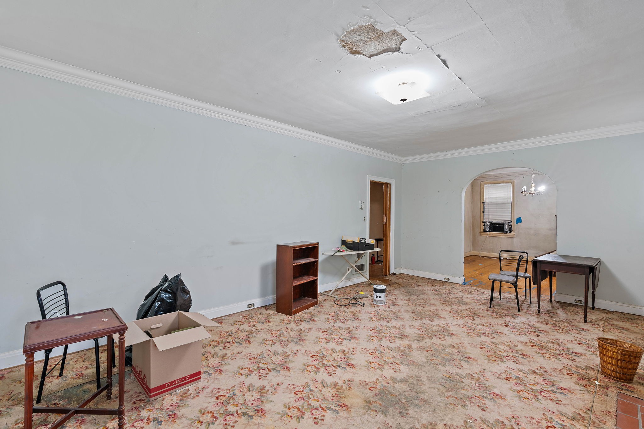 225 Mockingbird Road Nashville, TN 37205 - Photo 6 of 35 a living room with furniture