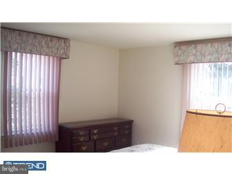 429 Norfolk Road Flourtown, PA 19031 - Photo 7 of 11 Bedroom - Main