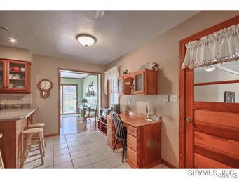 1038 Schwarz Road Edwardsville, IL 62025 - Photo 9 of 21 Gallery Image 9