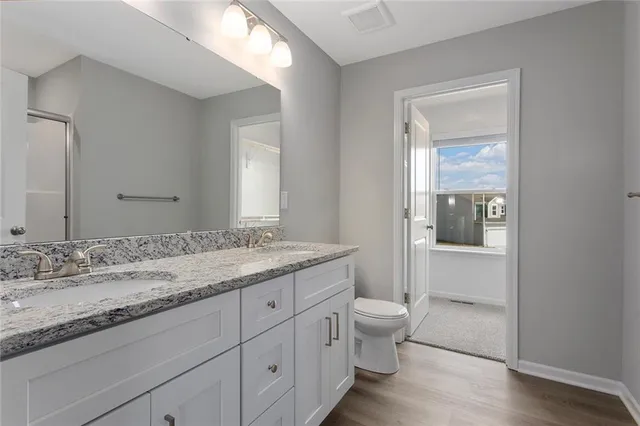 $359,900 | 907 Southwest Pintail Drive, Oak Grove, MO 64075