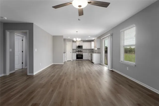 $359,900 | 907 Southwest Pintail Drive, Oak Grove, MO 64075