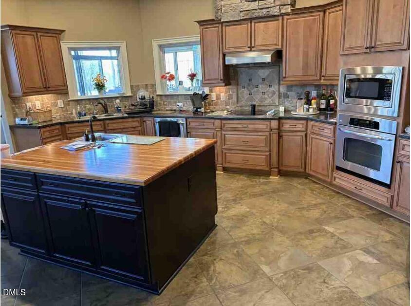 2096 Lower Moncure Road Sanford, NC 27330 - Photo 4 of 7 Main kitchen