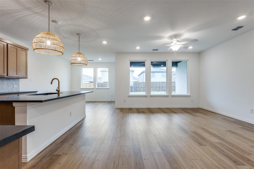 603 Declaration Drive Princeton, TX 75407 - Photo 6 of 24