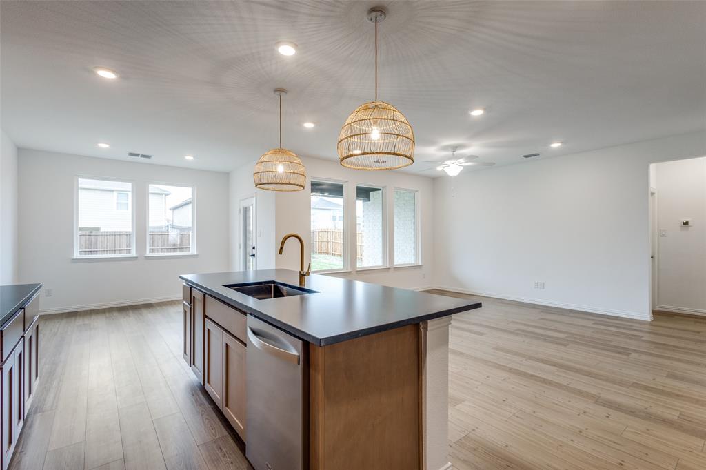 603 Declaration Drive Princeton, TX 75407 - Photo 9 of 24