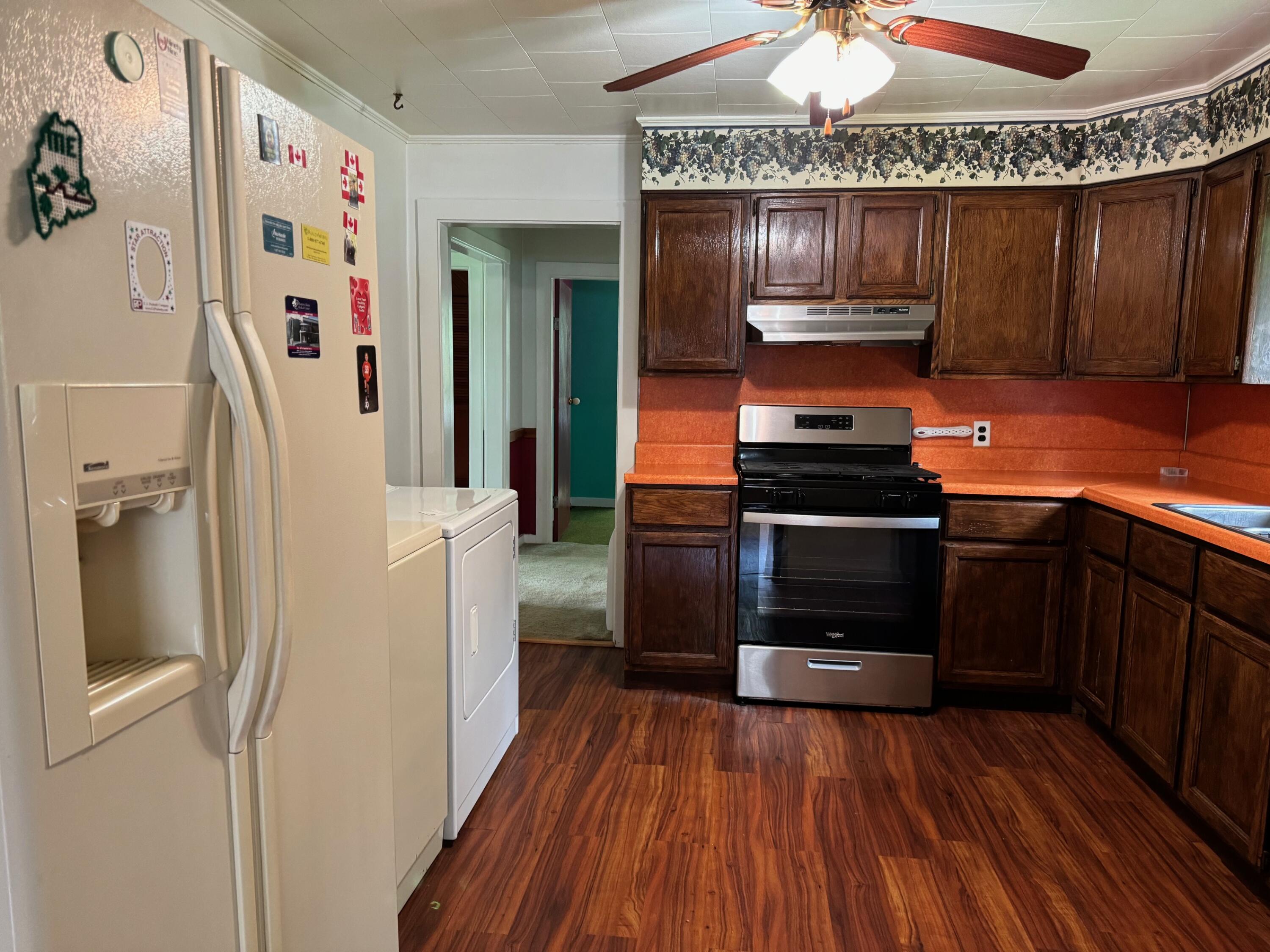 948 Grindstone Road Stacyville, ME 04777 - Photo 3 of 19 IMG_3966