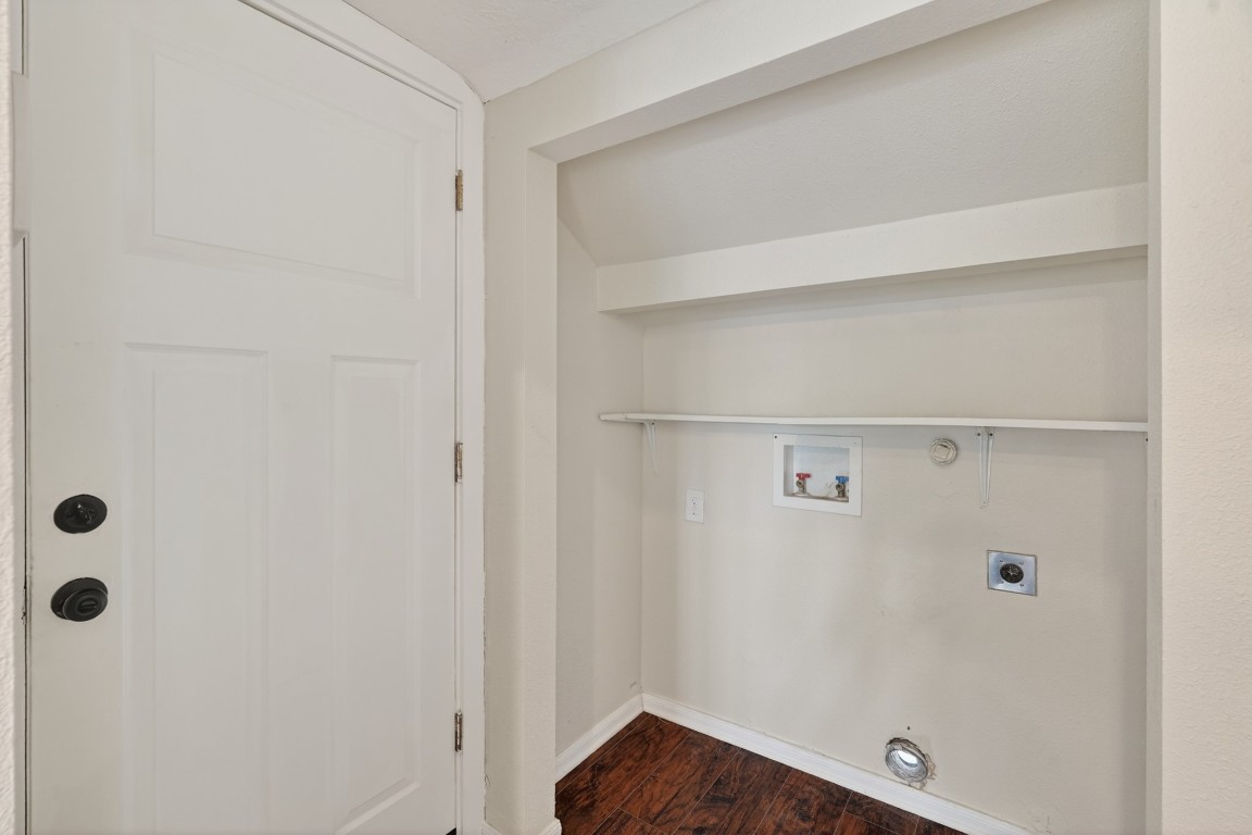 5401 North Capitol Street Houston, TX 77011 - Photo 26 of 39 a view of an empty room