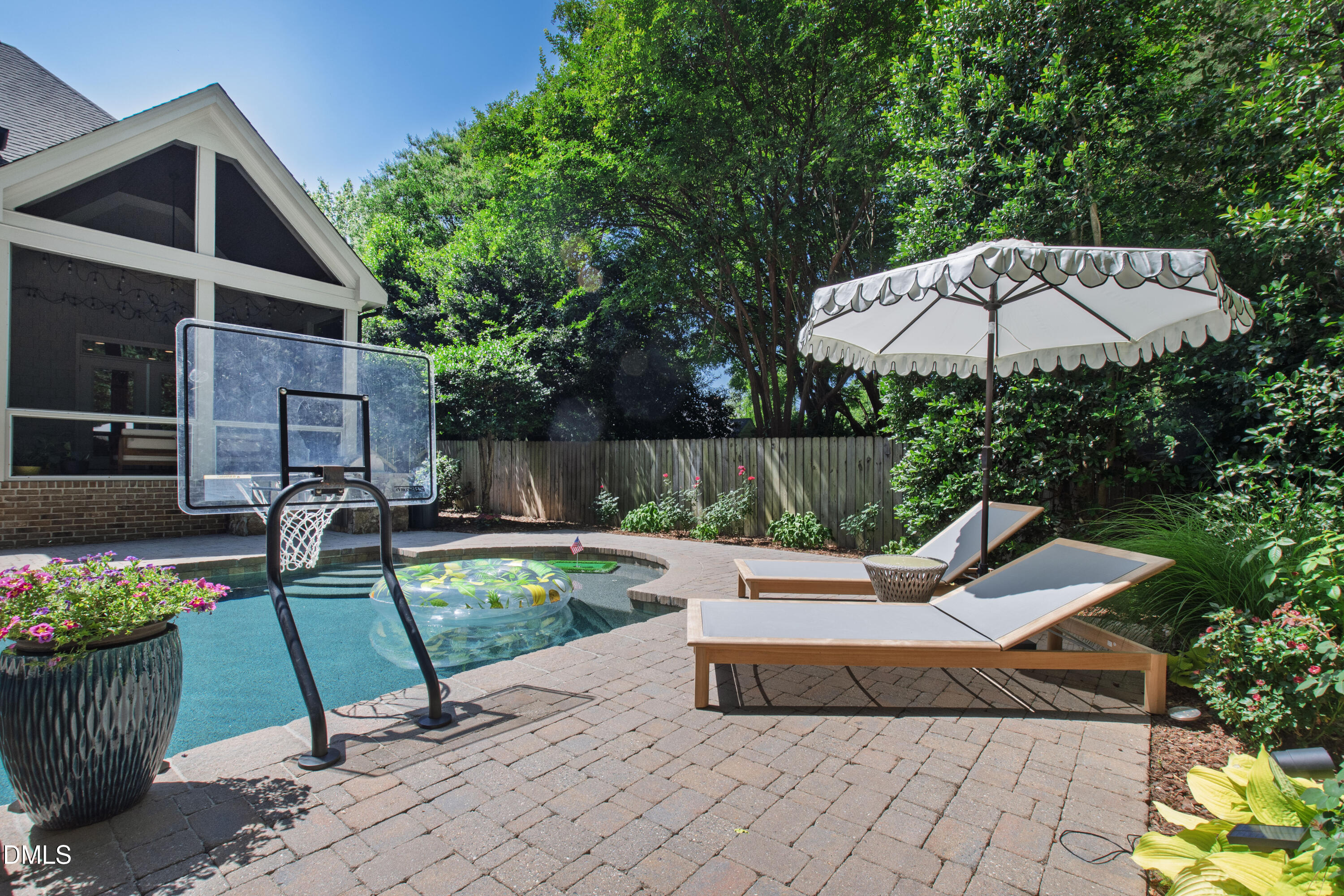 2805 Anderson Drive Raleigh, NC 27608 - Photo 45 of 50 Anderson (11)
