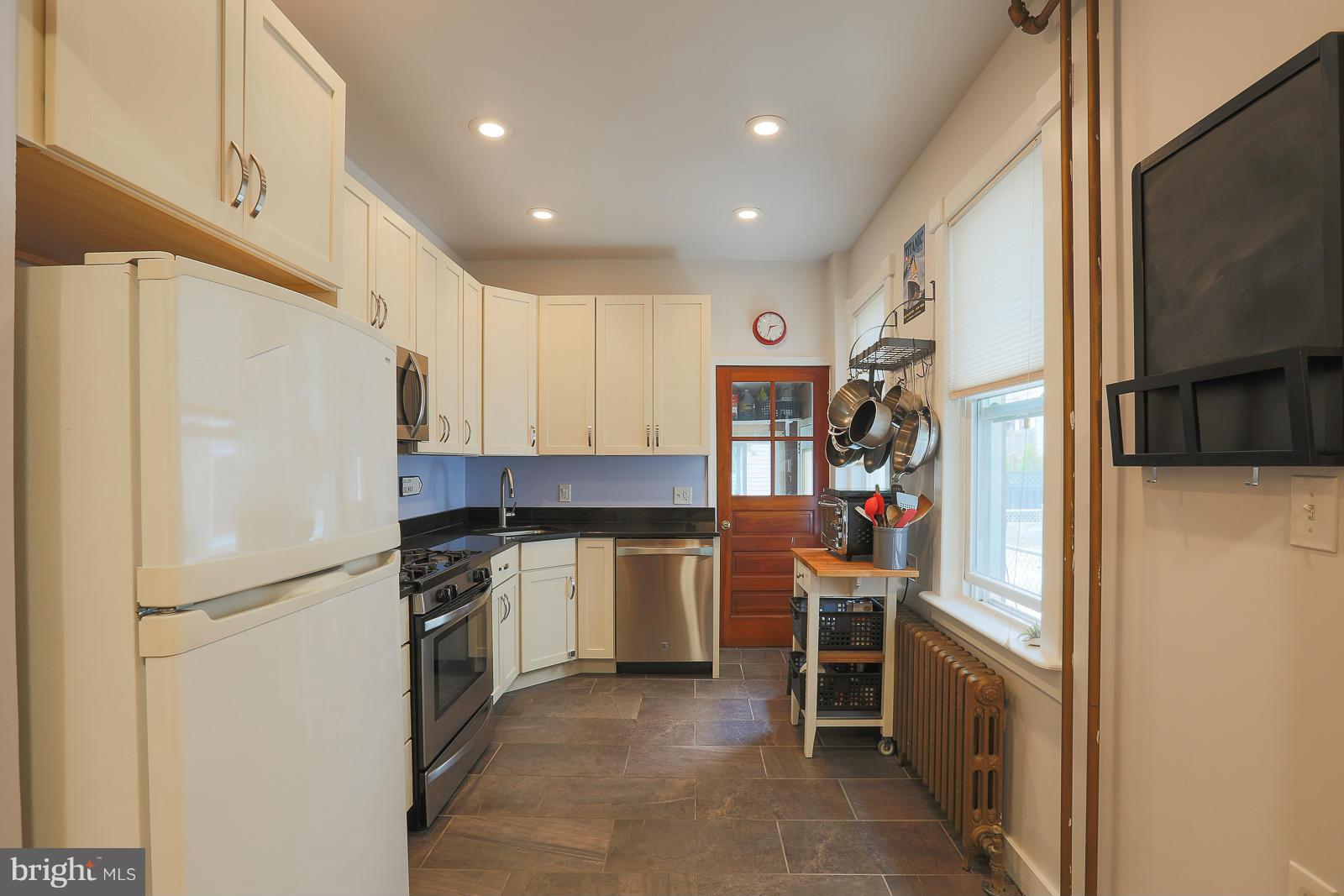 3238 Keswick Road Baltimore, MD 21211 - Photo 11 of 24 Kitchen