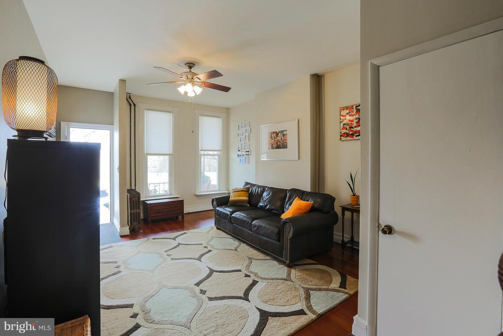 3238 Keswick Road Baltimore, MD 21211 - Photo 6 of 24 Living Room