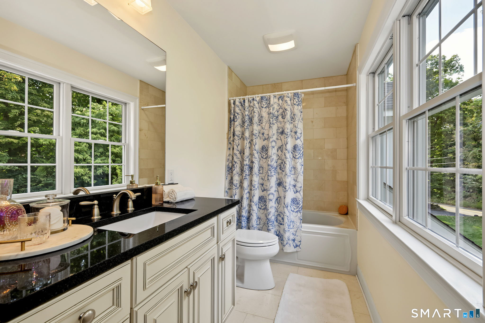 220 Haviland Road Ridgefield, CT 06877 - Photo 24 of 40 Gallery Image 24