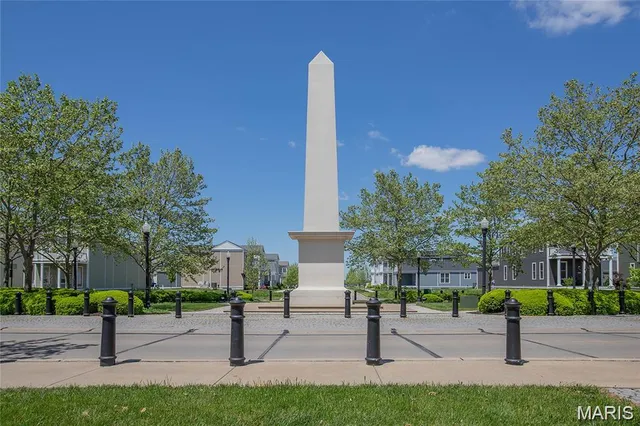 $575,000 | 1001 Kilderkin Way, St. Charles, MO 63301