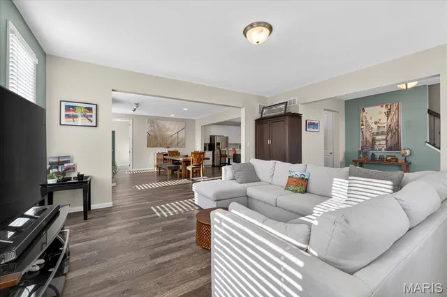 $575,000 | 1001 Kilderkin Way, St. Charles, MO 63301