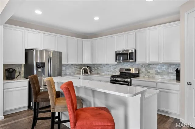 $575,000 | 1001 Kilderkin Way, St. Charles, MO 63301