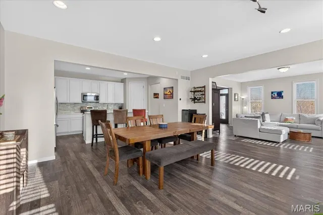 $575,000 | 1001 Kilderkin Way, St. Charles, MO 63301