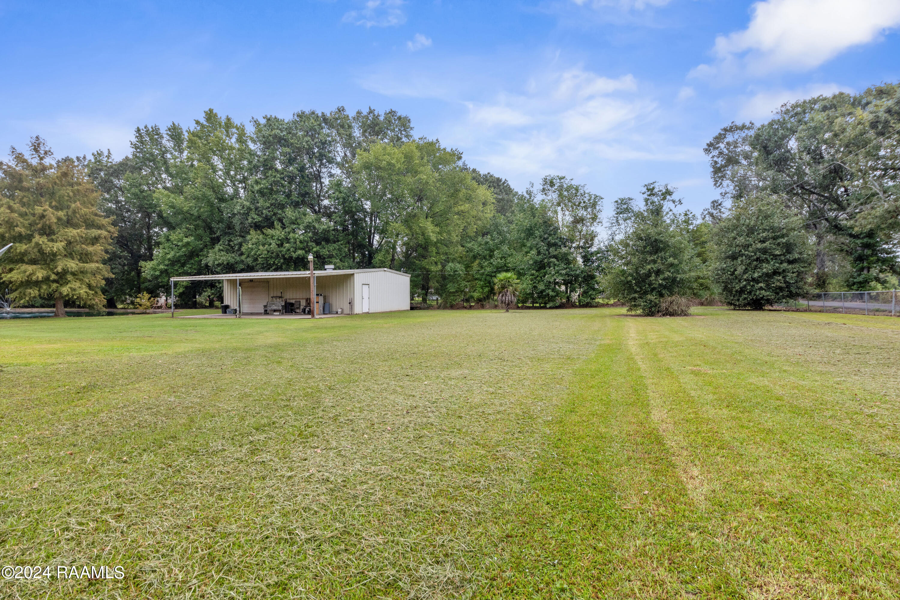 159 Ruth Lane Ville Platte, LA 70586 - Photo 30 of 38 Overview of Workshop