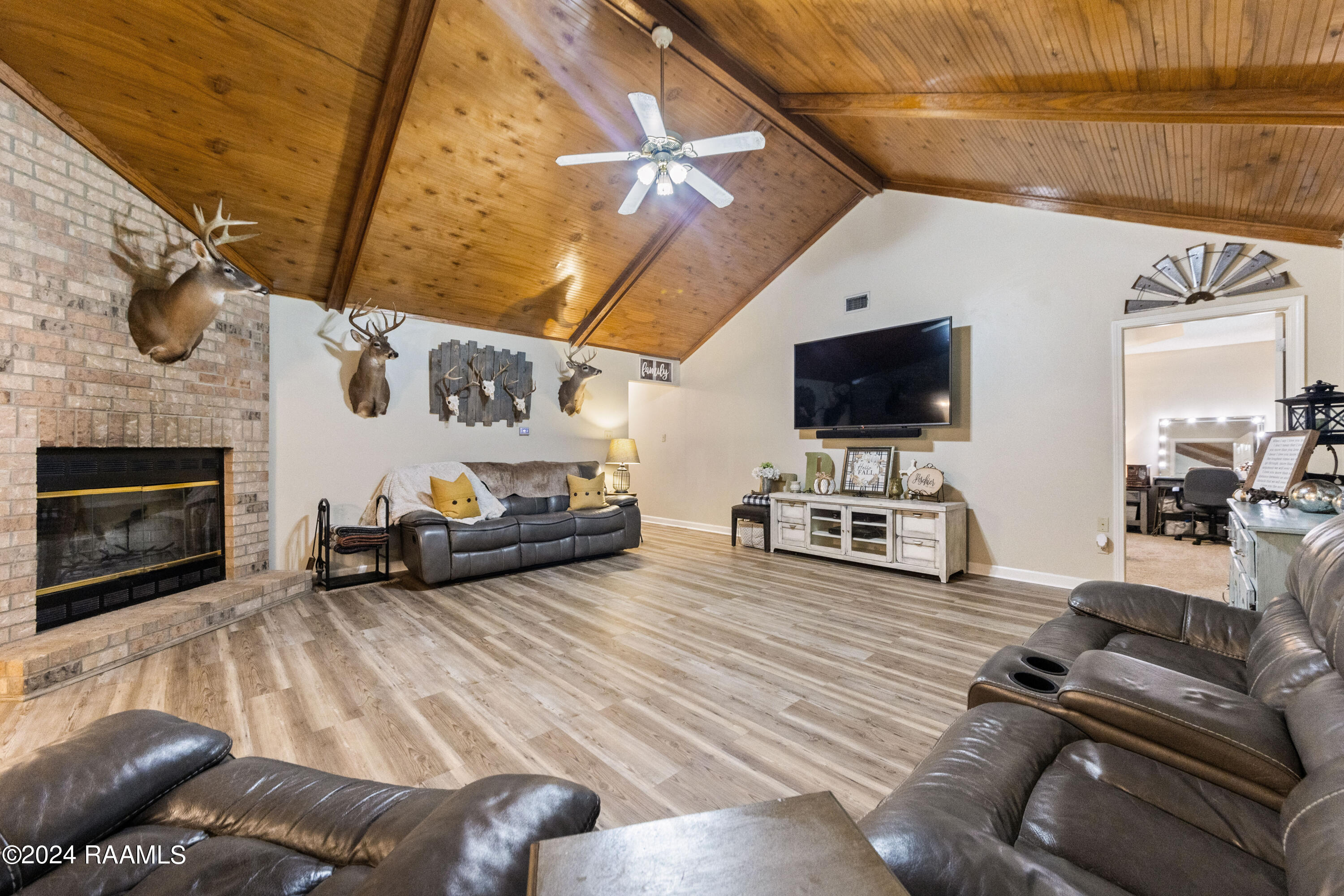 159 Ruth Lane Ville Platte, LA 70586 - Photo 8 of 38 Livingroom
