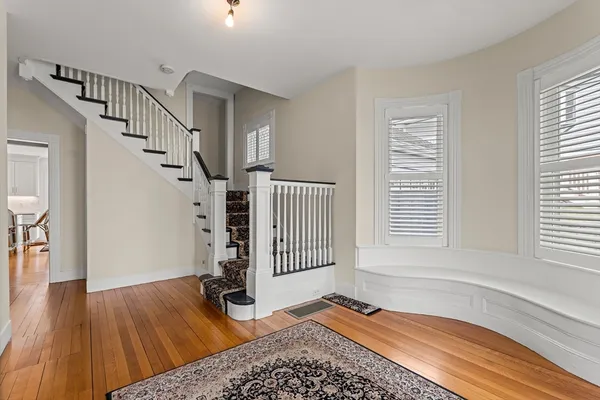 $1,100,000 | 7 King Street, Lynn, MA 01902