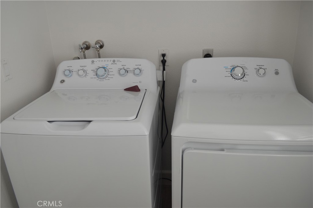 2139 Via Aguila San Clemente, CA 92673 - Photo 25 of 31 a utility room with dryer and washer