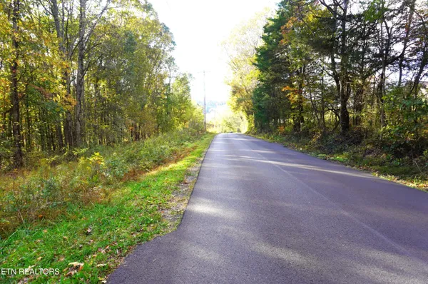$374,900 | 19 Pleasant View Cemetery Road, New Market, TN 37820
