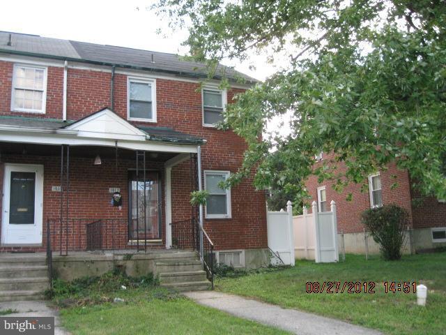1017 St Dunstans Road Baltimore, MD 21212 - Photo 1 of 13 Exterior (Front)
