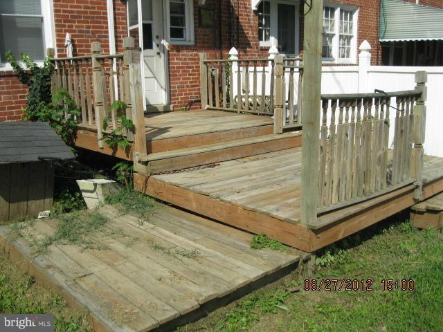 1017 St Dunstans Road Baltimore, MD 21212 - Photo 13 of 13 Exterior (Rear)
