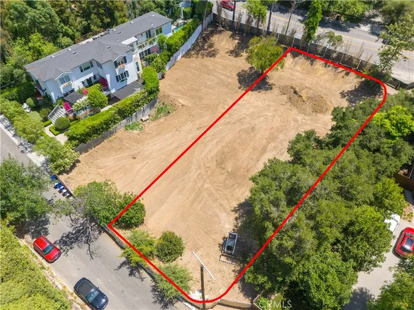 $1,680,000 | 11464 Canton Drive, Studio City, CA 91604
