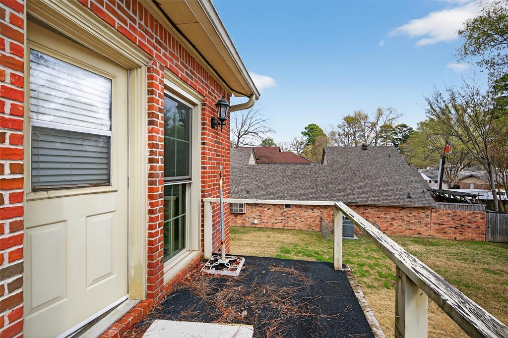 72 Spring Lake Way Shreveport, LA 71106 - Photo 27 of 38