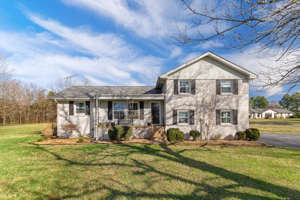$840,000 | 9576 Mullens Road, Arrington, TN 37014