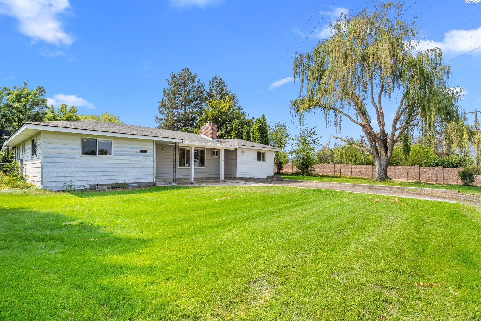 209705 East Schuster Road Kennewick, WA 99337 - Photo 2 of 37 Gallery Image 2