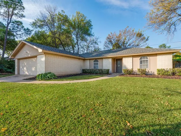 $2,750 | 600 Field Street, Colleyville, TX 76034