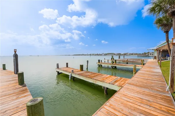 $398,000 | 71 Nassau Drive, Unit 405, Rockport, TX 78382