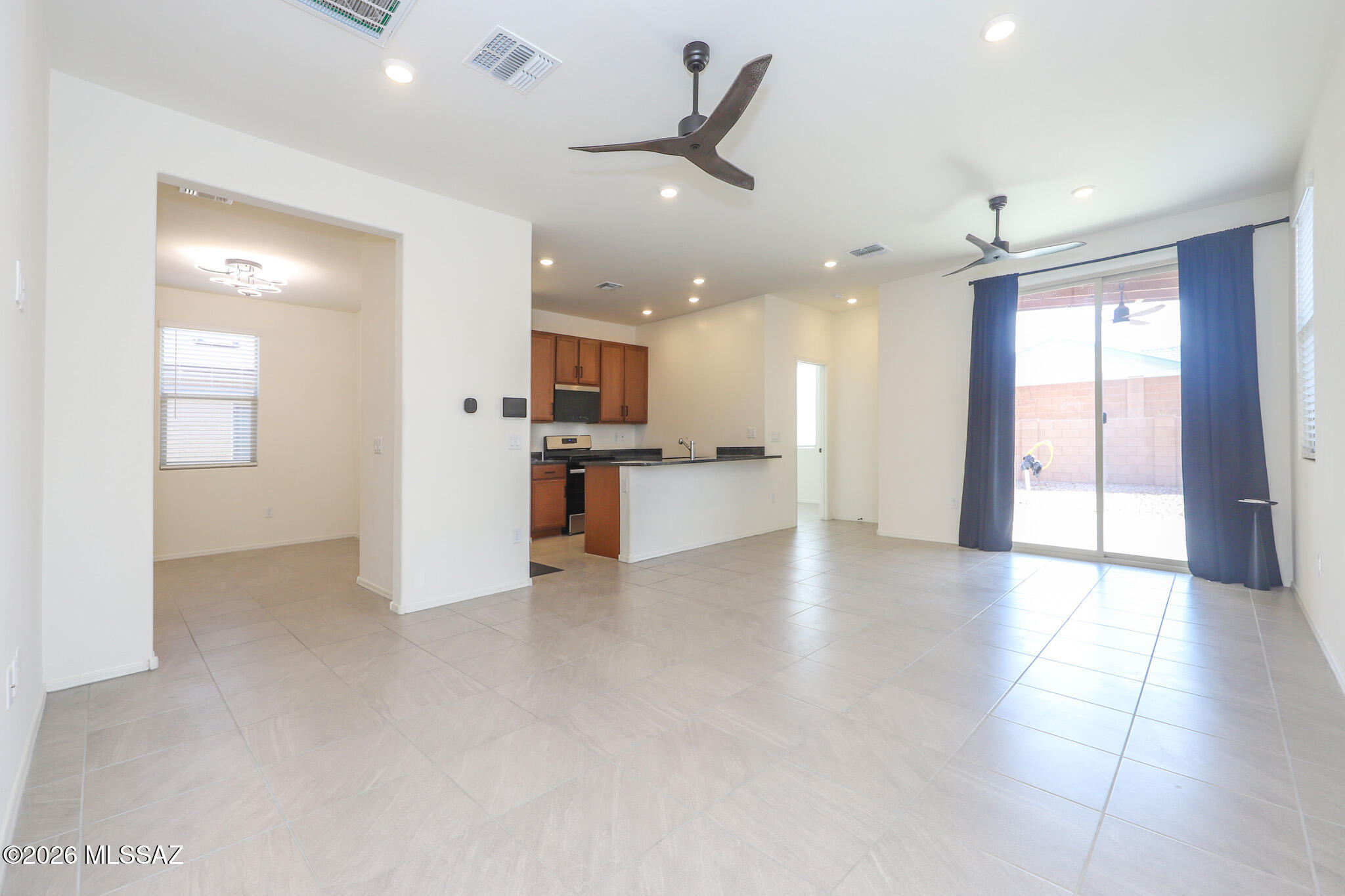 6283 South Rigby Way Tucson, AZ 85746 - Photo 4 of 24 Living and Dining Area