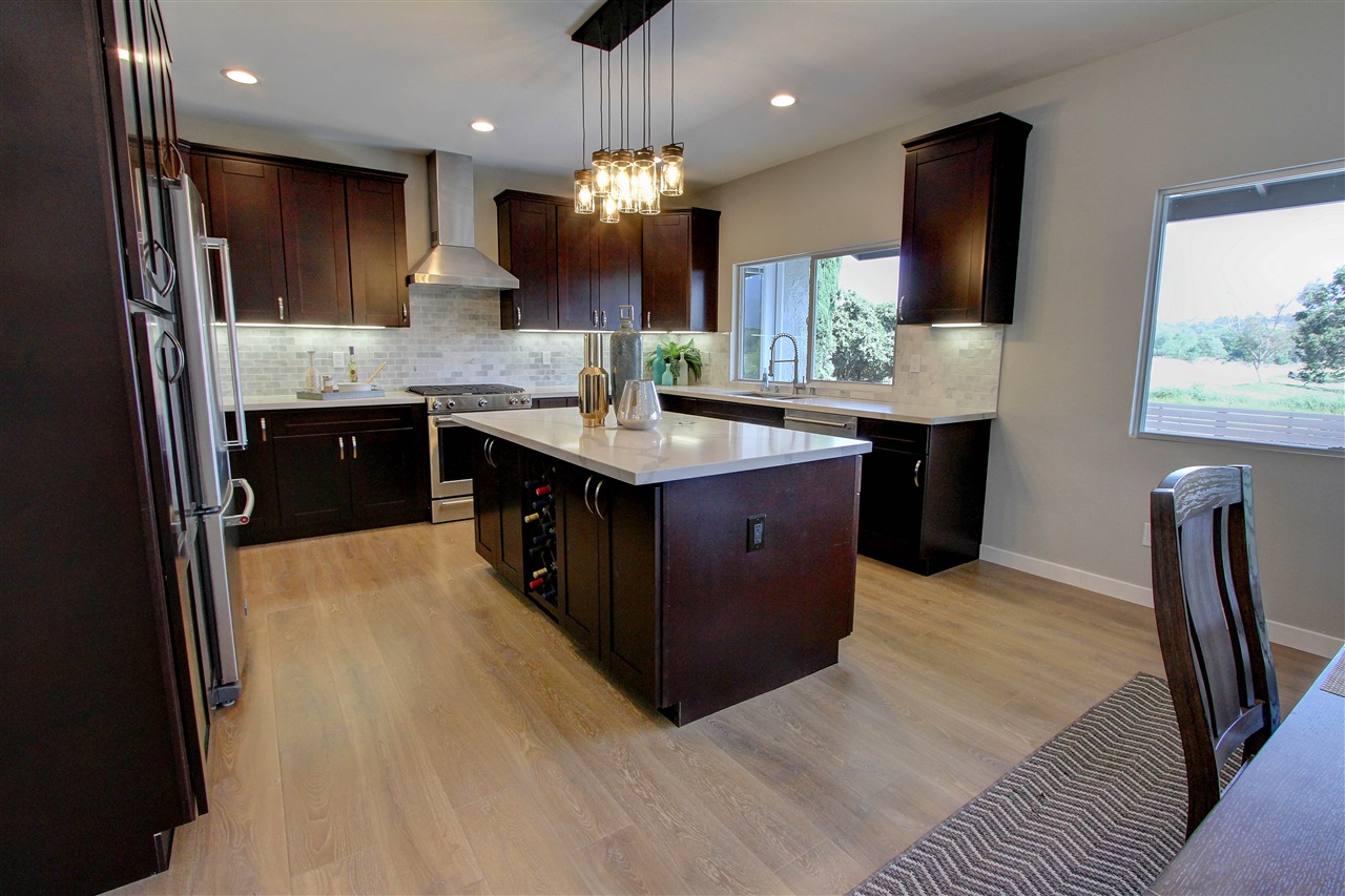 9215 Inverness Road Santee, CA 92071 - Photo 3 of 23