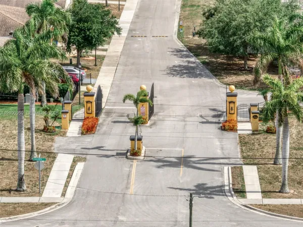 $1,595 | 1434 Las Villas Boulevard, Sebring, FL 33870