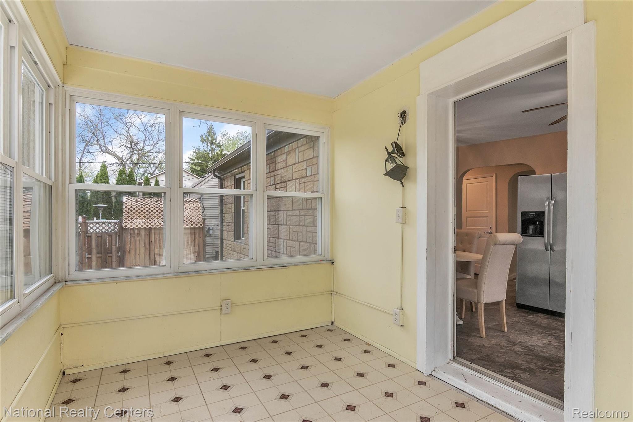 2958 Corinthia Drive Rochester, MI 48309 - Photo 11 of 34 11-2958 Corinthia Dr-WindowStill-Real-Estate-Photography-22.jpg