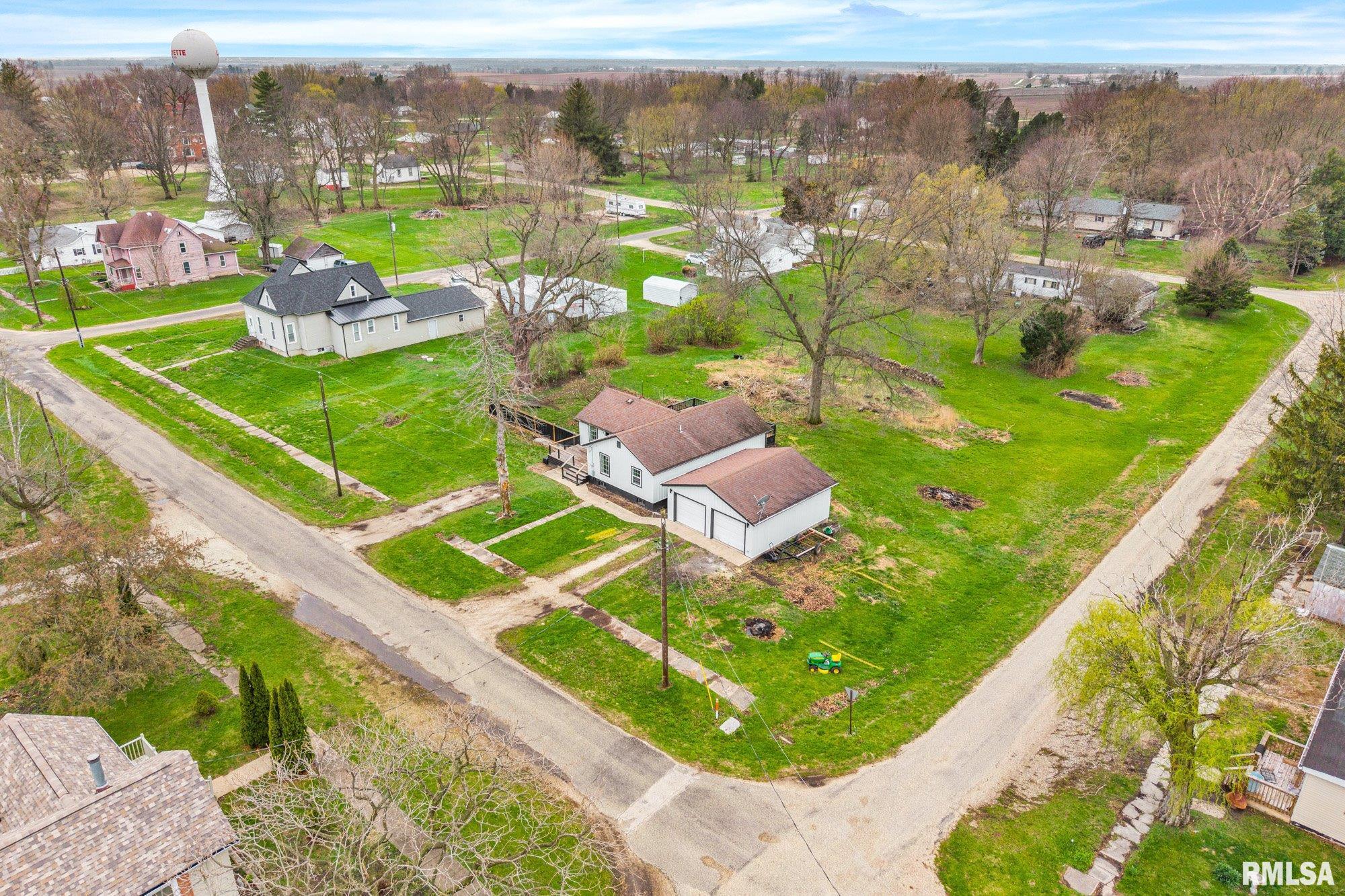 607 East Main Street La Fayette, IL 61449 - Photo 35 of 40