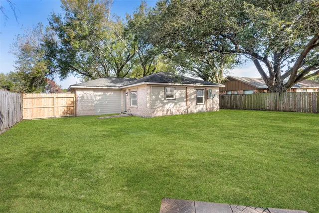 $229,999 | 1310 Kenwick Place, Pasadena, TX 77504