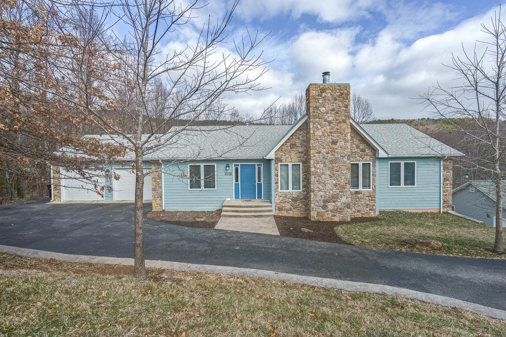 6251 Mt Chestnut Road Roanoke, VA 24018 - Photo 1 of 35 6251 Mt Chestnut Rd