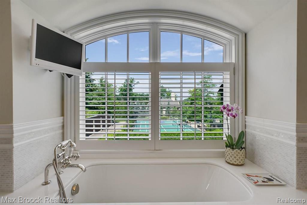 2716 Turtle Ridge Bloomfield Hills, MI 48302 - Photo 35 of 65