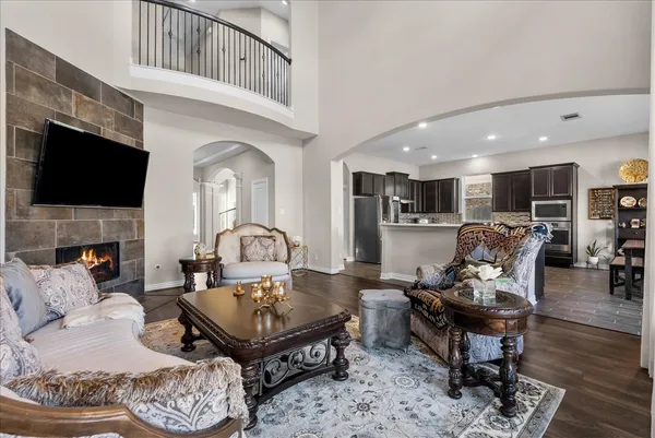 $649,000 | 2414 Trocadero Lane, League City, TX 77573