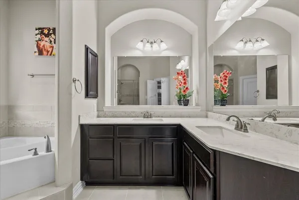 $649,000 | 2414 Trocadero Lane, League City, TX 77573