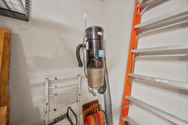 $649,000 | 2414 Trocadero Lane, League City, TX 77573