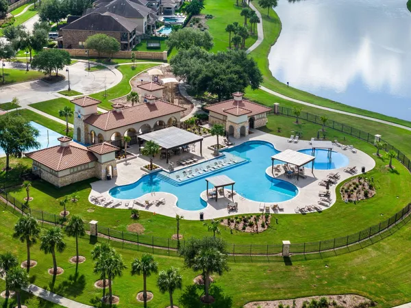 $649,000 | 2414 Trocadero Lane, League City, TX 77573